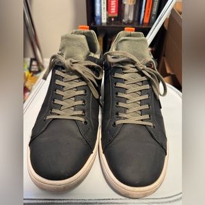 Aldo men’s Dark Hunter Green Size 9.5 Casual Shoes. Slip On & Tie. Gently Used